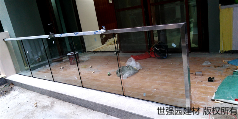 玻璃护栏